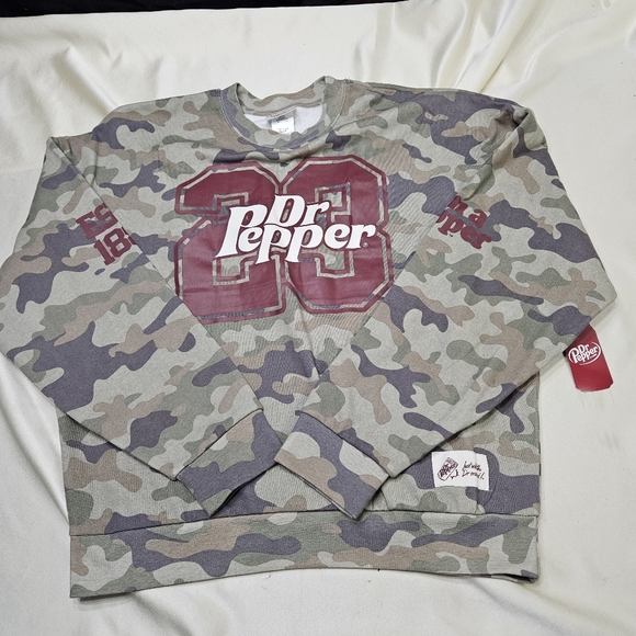 Dr Pepper Tops - NWT Dr pepper Est.1885 Women's Large sweatshirt Camo I'm A Pepper